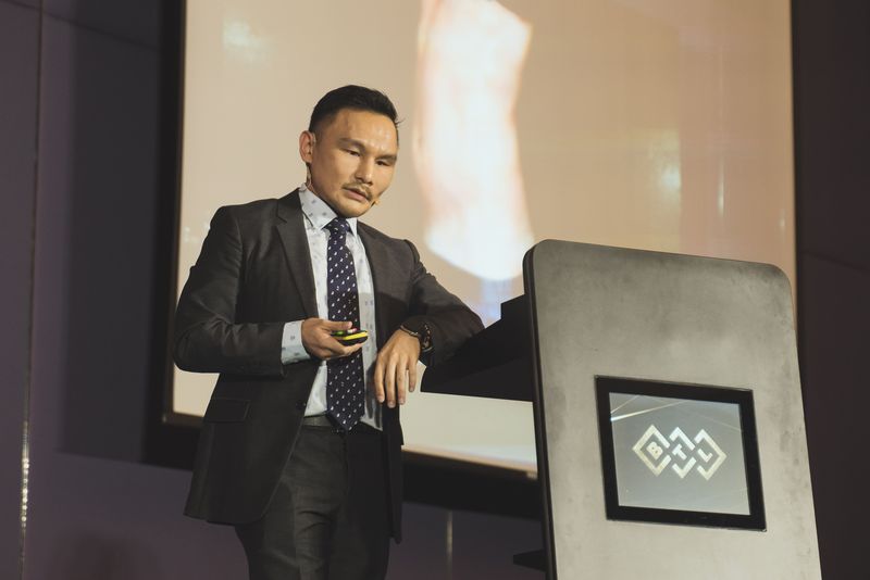 林上立醫師解析 EMSCULPT 肌動減脂治療要點，以及探頭的擺放技巧