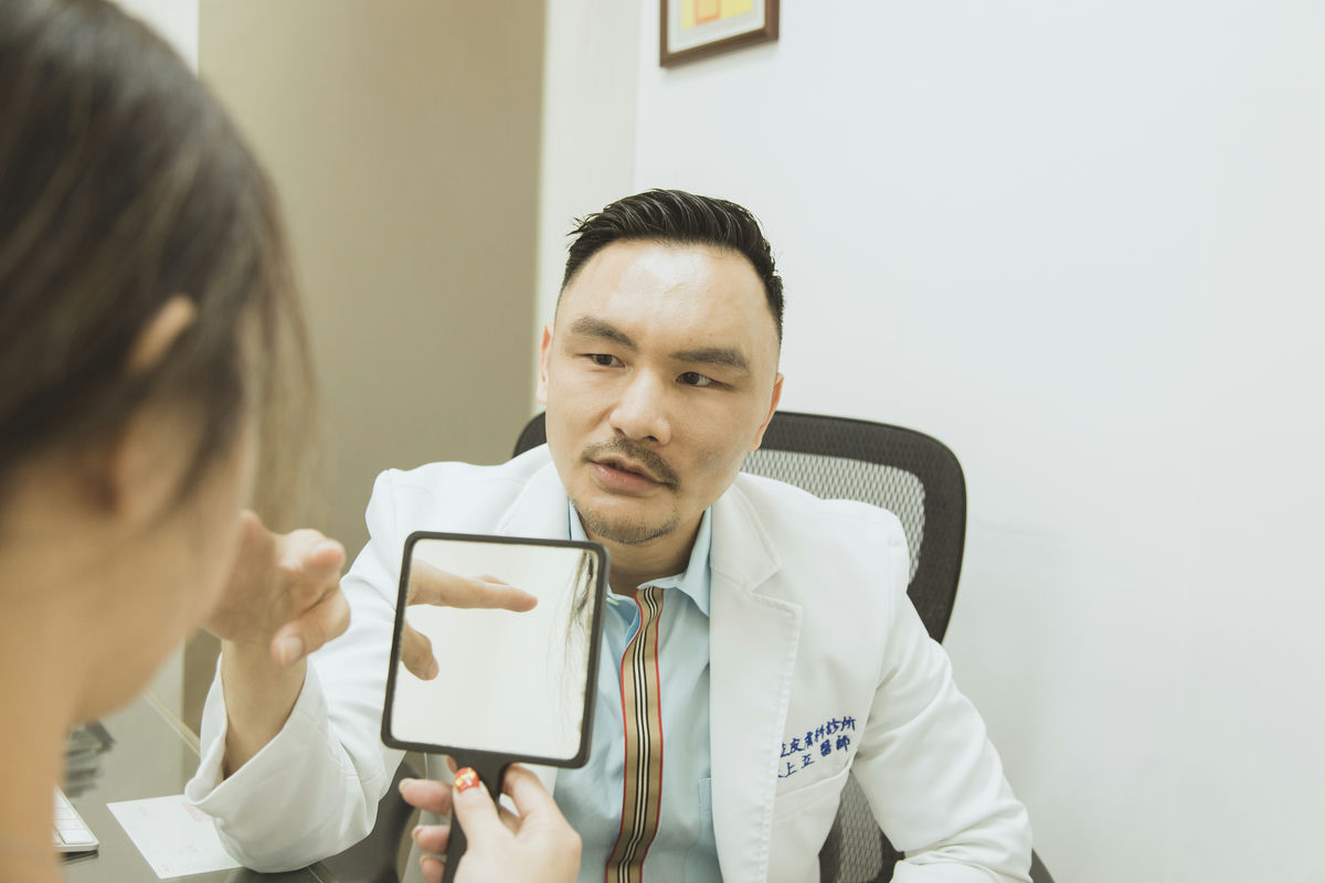 醫師專業性的要求卻一點也馬乎不得